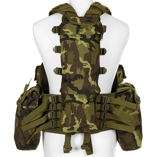 Tactical Weste, div. Taschen, M 95 CZ tarn